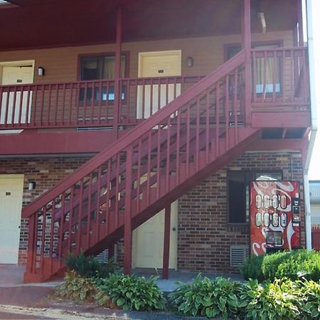 Naugatuck Motor Lodge Exterior foto